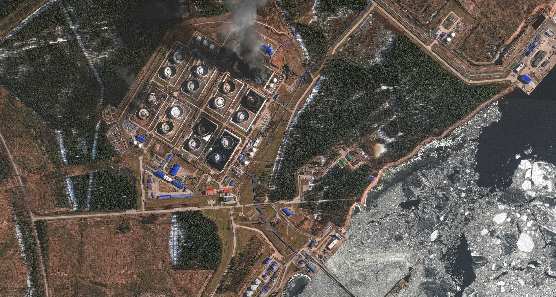 ‘Smell’ of war comes to St Petersburg as Ukraine hammers Russian refineries | Russia-Ukraine war News