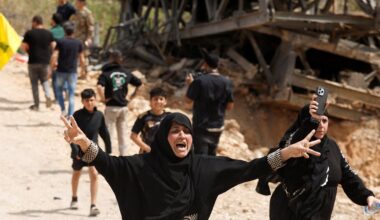 Lebanese return to devastated south as fragile 10-day truce takes hold | Israel attacks Lebanon News