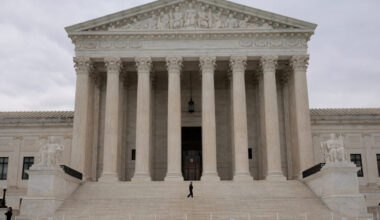 FILE PHOTO: The U.S. Supreme Court in Washington, D.C.