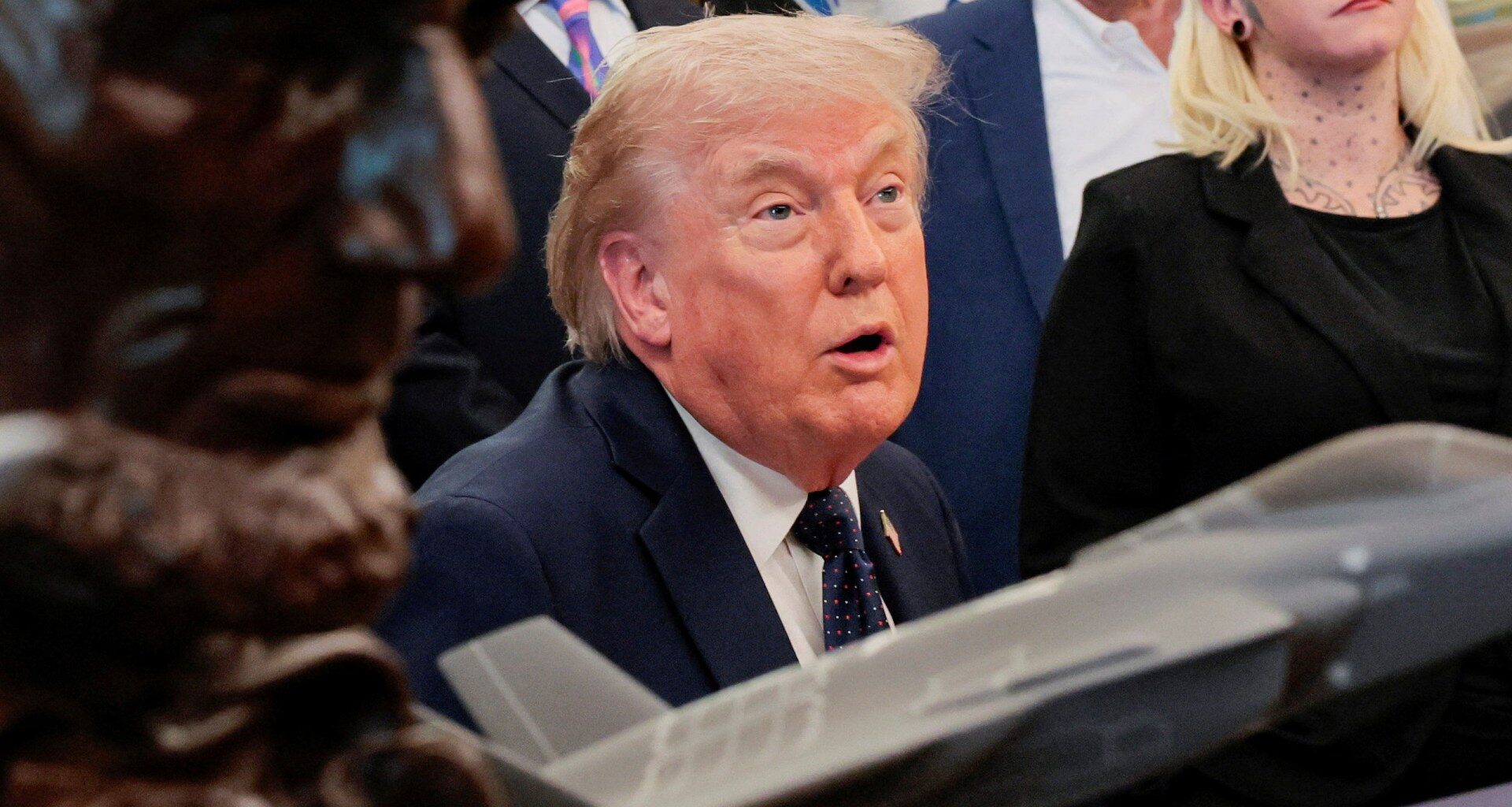 Trump says he is keeping Strait of Hormuz closed, not Iran | US-Israel war on Iran
