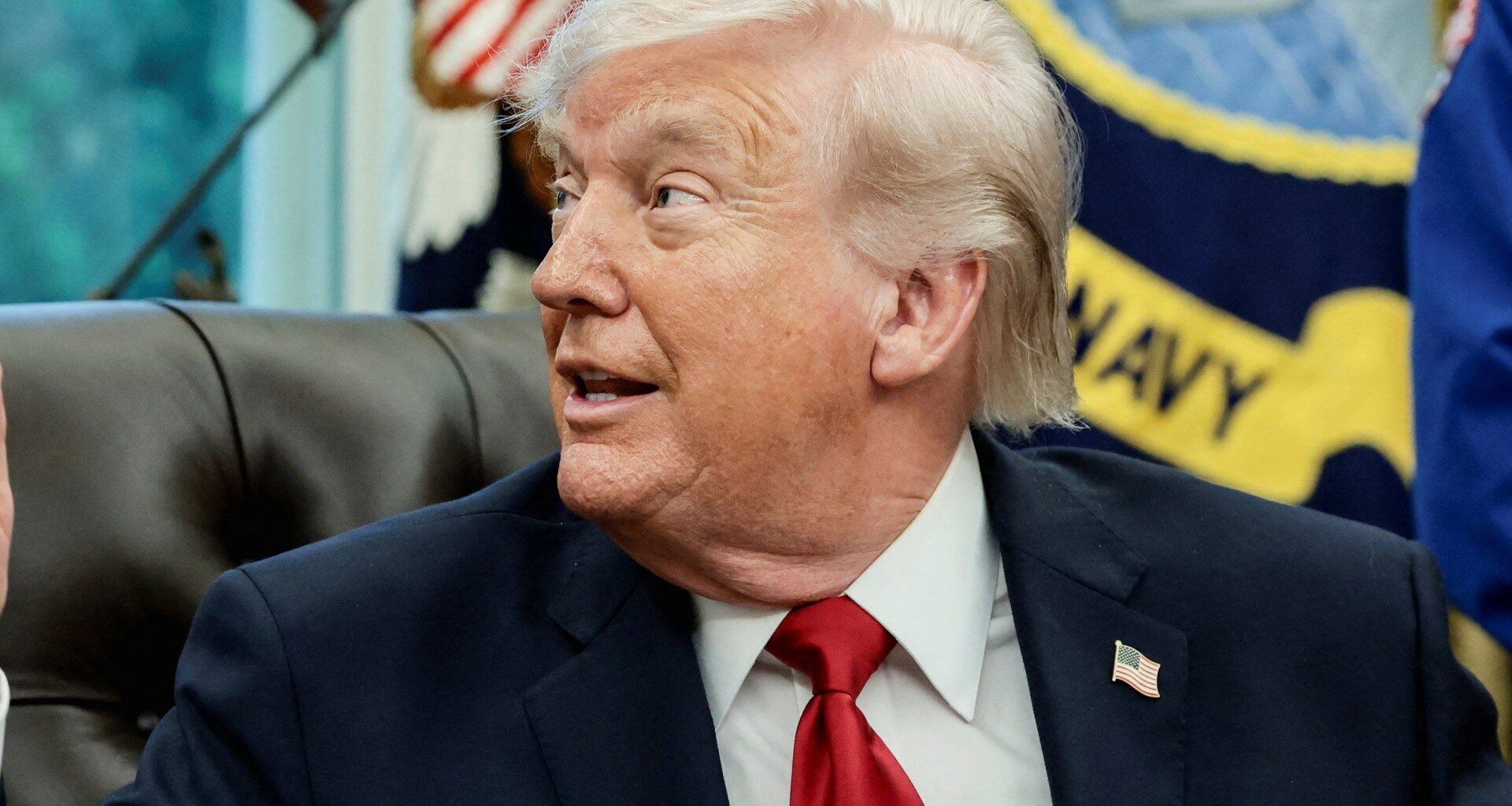 Trump: Putin offered to help settle Iranian nuclear enrichment impasse | Donald Trump