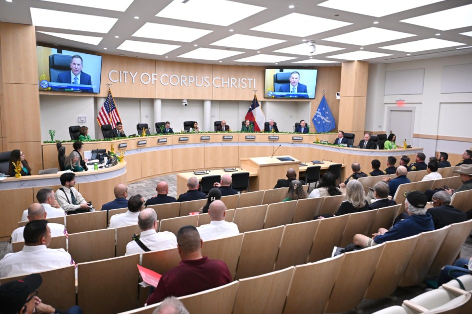 Corpus Christi weighs water curtailment plan amid crisis