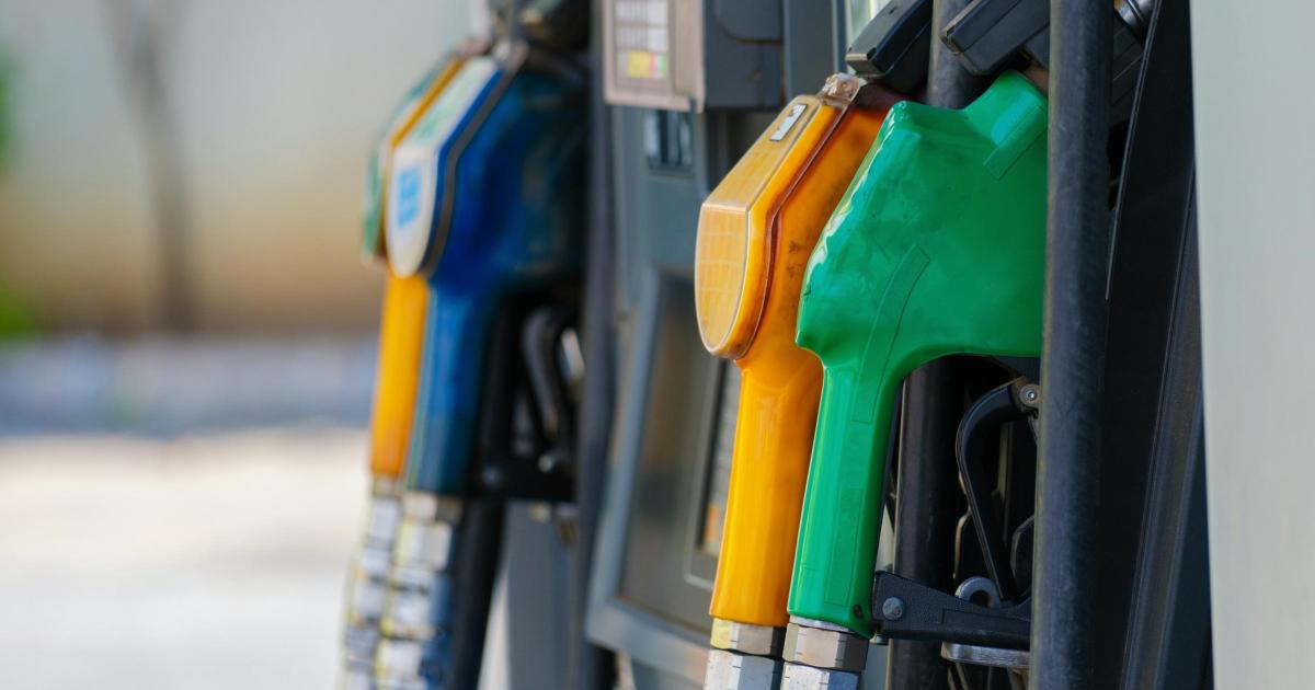 UK drivers urged to fill up petrol and diesel before 5pm today