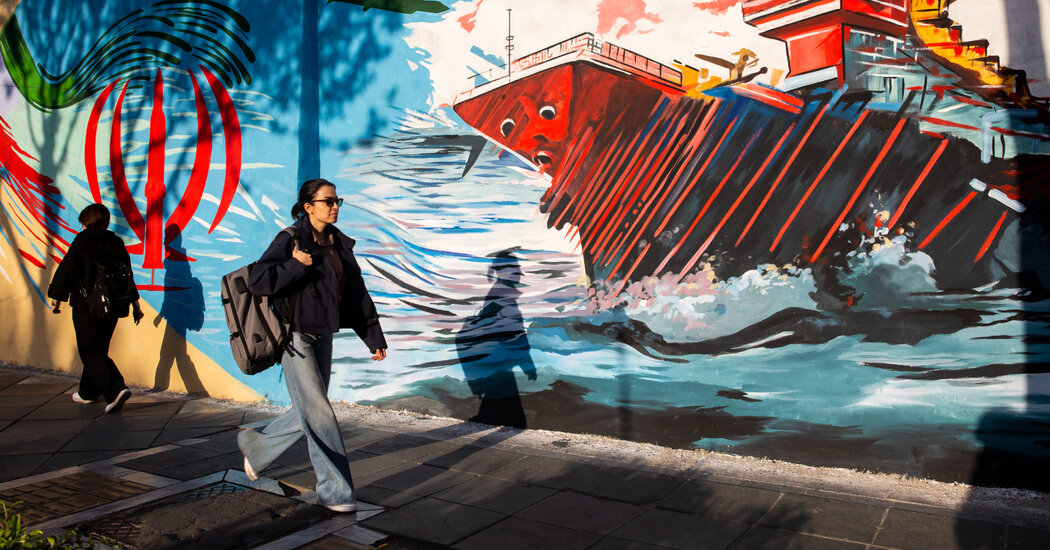 Facing Hard-Liners at Home and Bluster From Trump, Iran Sends Mixed Signals on Peace Talks