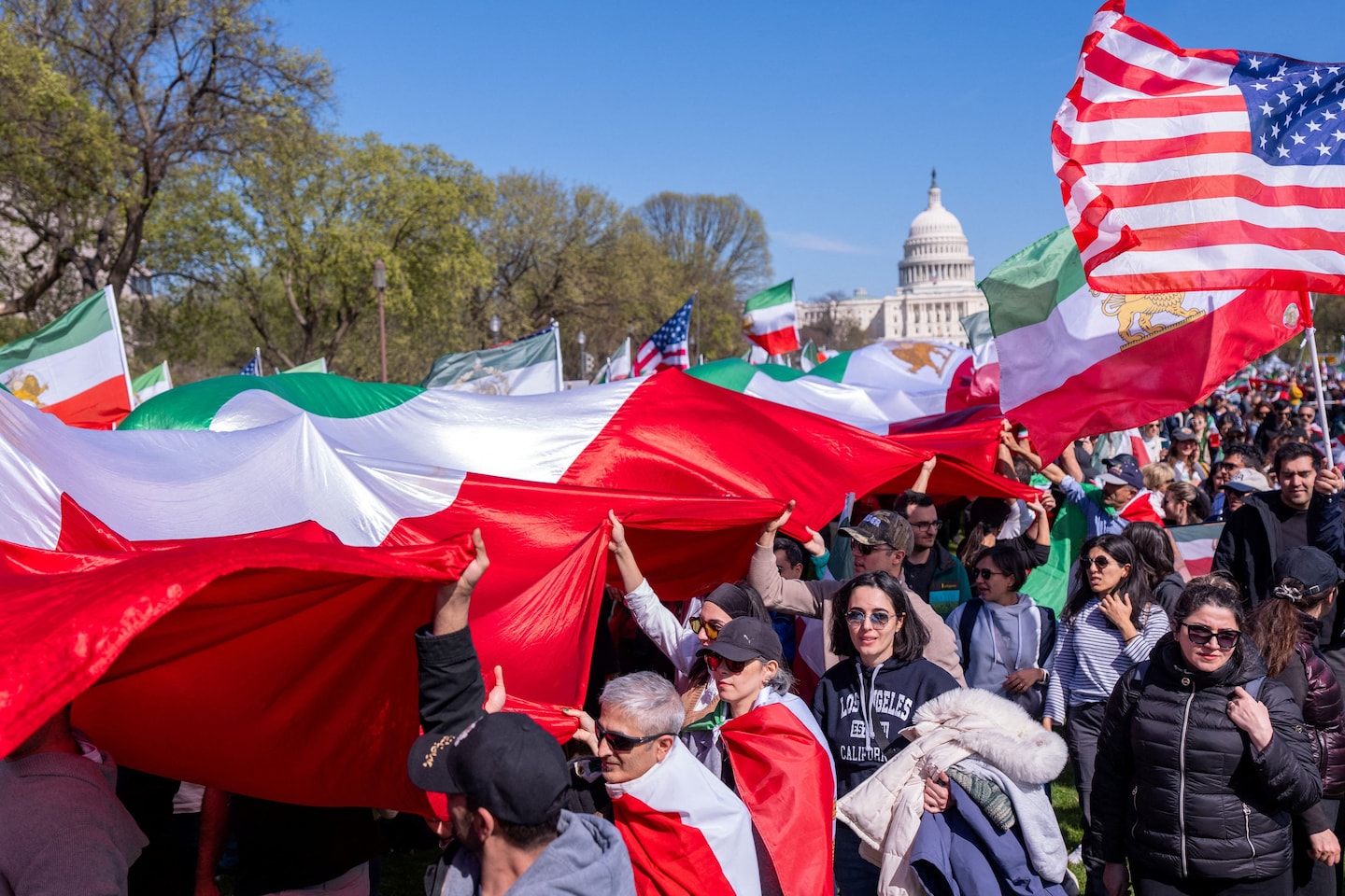 Opinion | I am Iranian American. I hate war. I want Iran to be free.