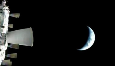 Jeremy Hansen, crew moon-bound after engine burn