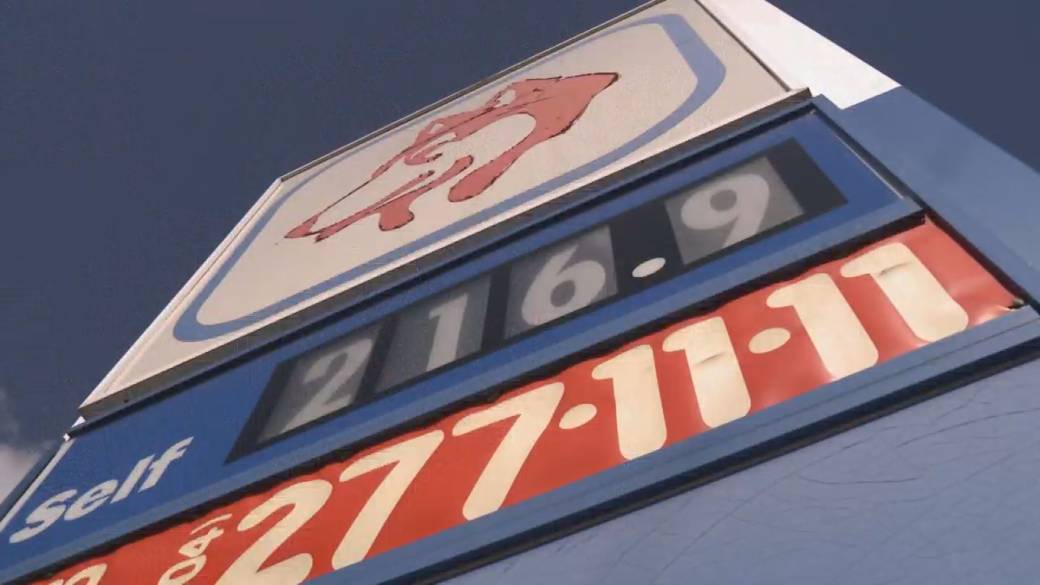 Click to play video: 'Soaring fuel costs impacting package deliveries, food prices in Canada'