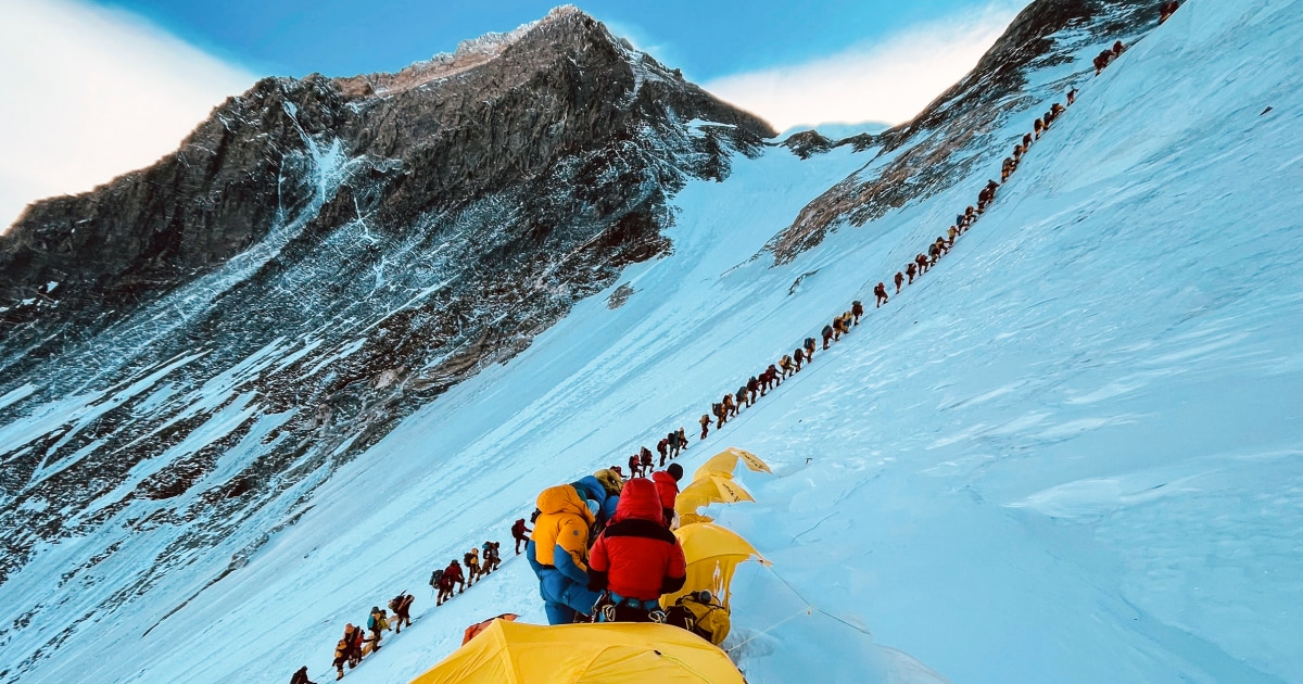 Mount Everest climbers targeted in alleged $20M rescue insurance scam