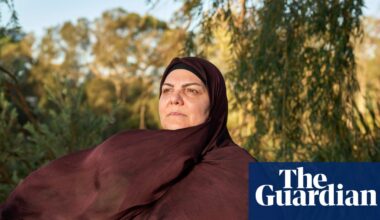 ‘You feel utterly helpless’: Lebanese Australians watch in despair as Israeli bombardment forces families to flee | Lebanon