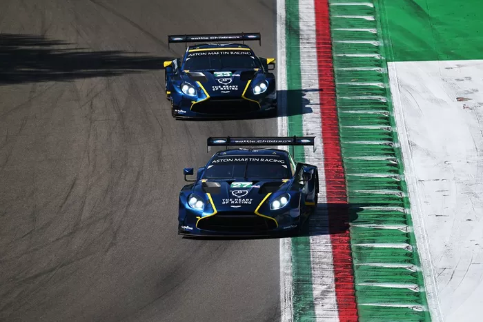 #27 Heart of Racing Team Aston Martin Vantage AMR LMGT3: Ian James, Zacharie Robichon, Mattia Drudi