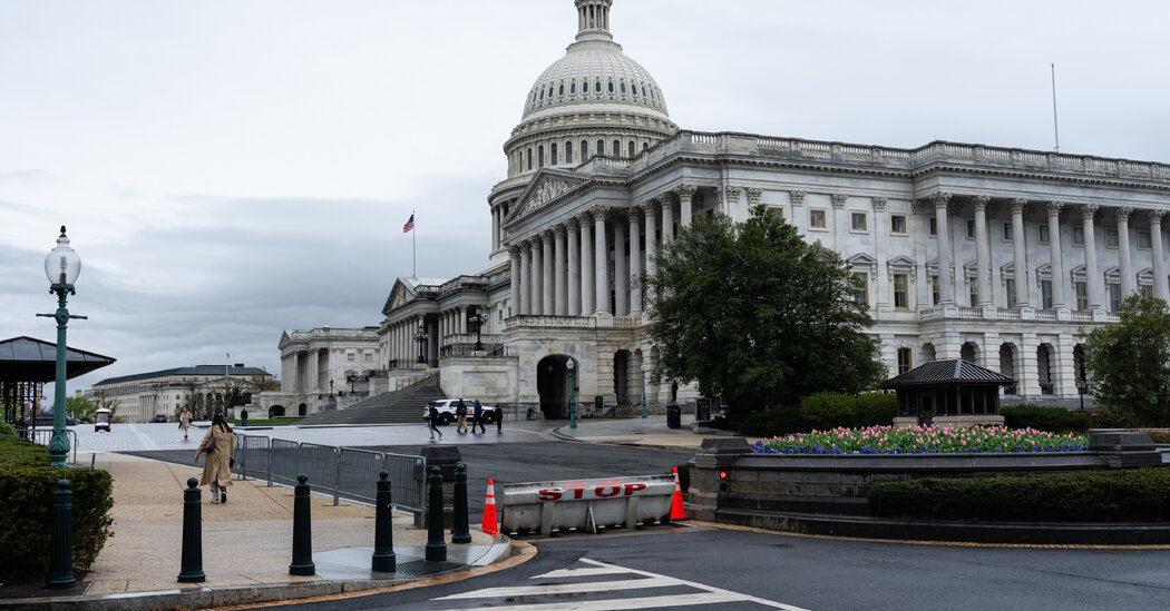 Senate Adopts GOP Budget, Laying the Groundwork to Fund ICE and Reopen DHS