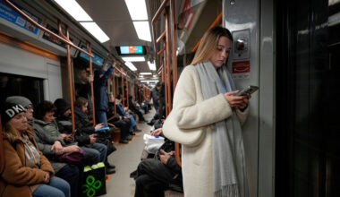 Internet Restrictions Spur Russians to Openly Question Putin’s Moves