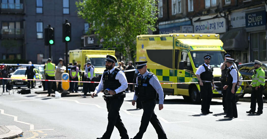 Counterterrorism Police Investigating Stabbing in Jewish Area in London