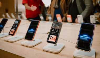 Apple Reports 17% Sales Jump, Powered by iPhones