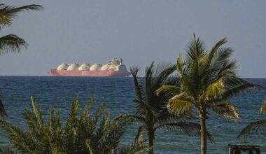 US-Iran standoff deepens as blockade and talks loom