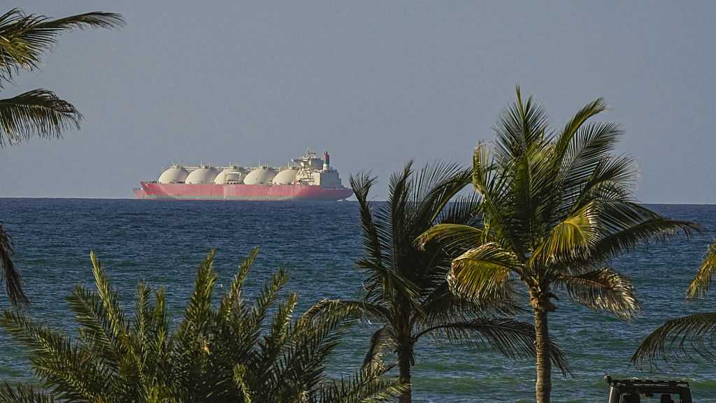 US-Iran standoff deepens as blockade and talks loom