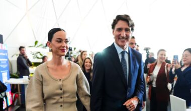 Justin Trudeau and Katy Perry check out Bieber set at Coachella - CTV News