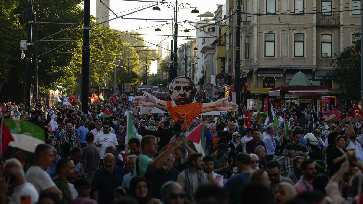 Türkiye unites against Israel’s attacks on President Erdoğan
