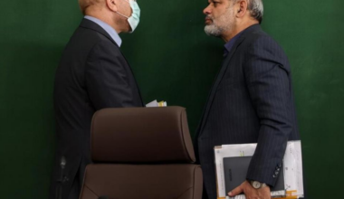 'We aren't sure who's in charge in Iran and neither do they,' US official tells Axios