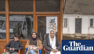‘Every night they are bombarding’: at border crossing, some Iranians are fleeing war and some are heading home | Iran