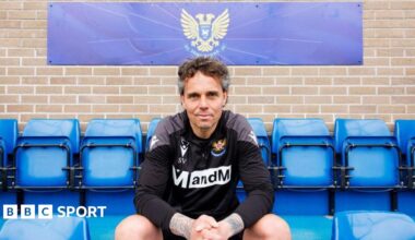 St Johnstone's Simo Valakari and Dunfermline Athletic's Neil Lennon