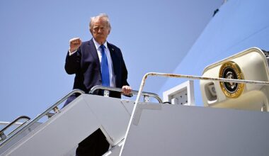 Trump safe, expected to speak following gunshots at WH Correspondents' Dinner
