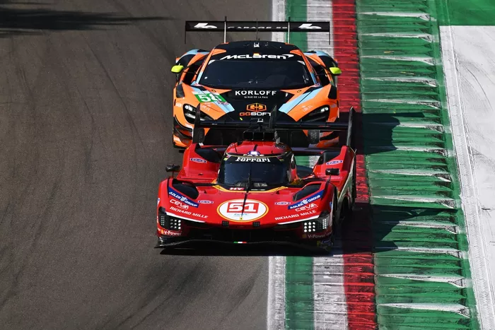 #51 Ferrari AF Corse Ferrari 499P: Alessandro Pier Guidi, James Calado, Antonio Giovinazzi