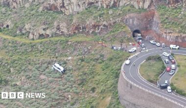 The bus down the ravine in San Sebastián de La Gomera