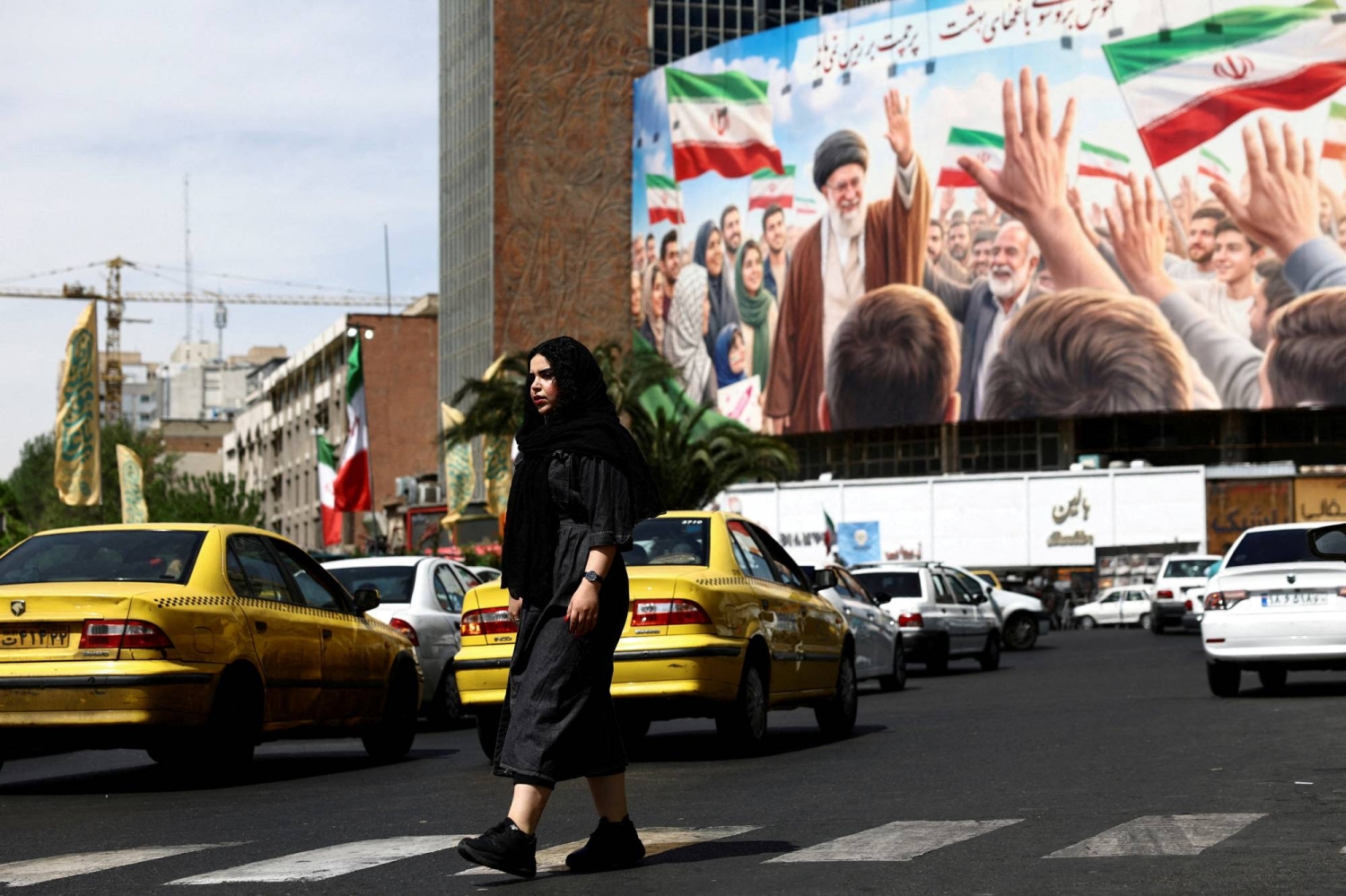 U.S. spy agencies examine how Iran would react to Trump declaring victory