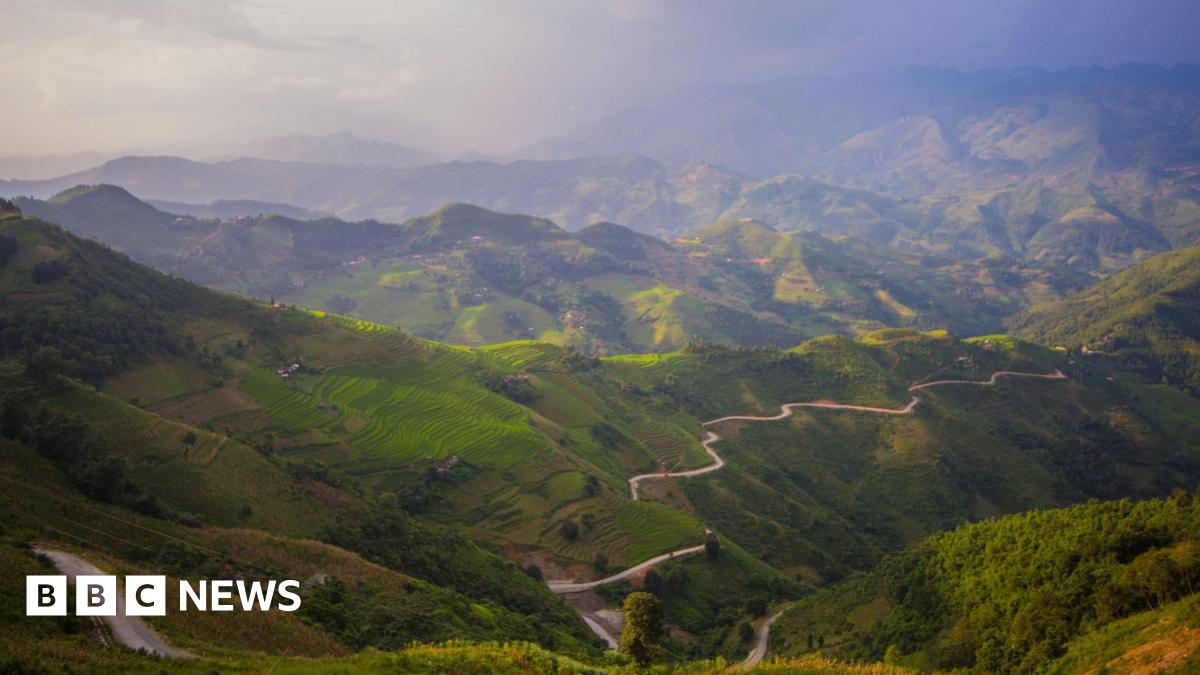 A mountain road in Ha Giang province