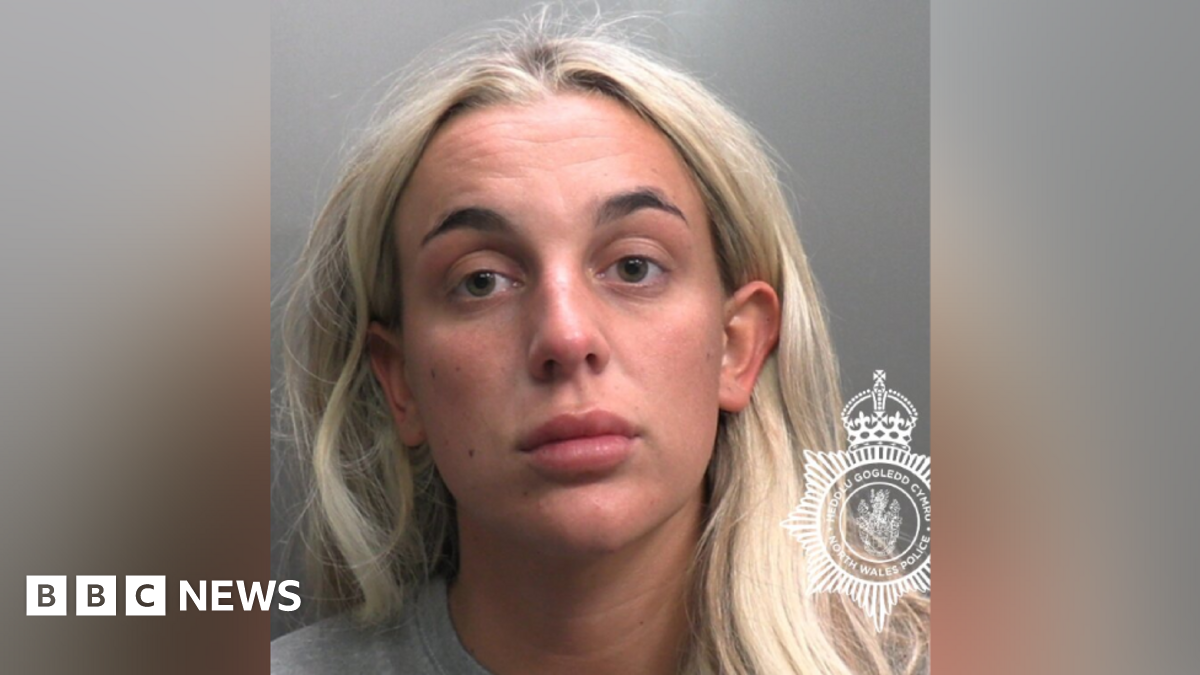 Custody shot of Summer Marl-Brock