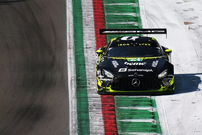 #61 Iron Lynx Mercedes-AMG LMGT3: Martin Berry, Rui Andrade, Maxime Martin