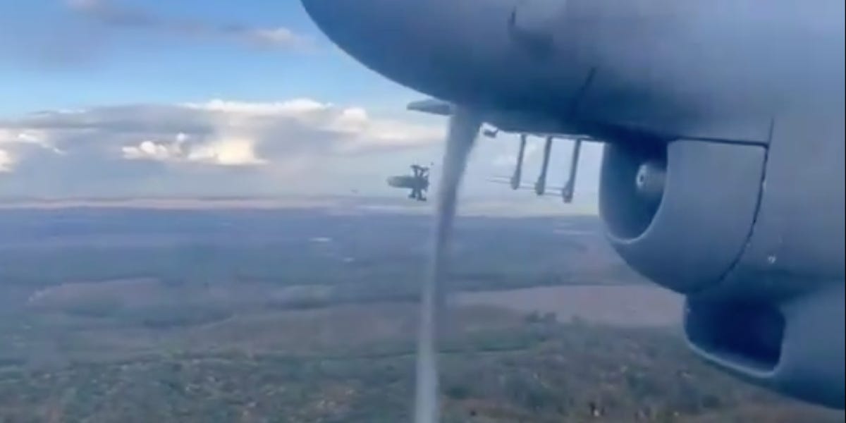 Ukraine's Soviet-Era 'Shahed Hunter' Plane Launches Interceptor Drones