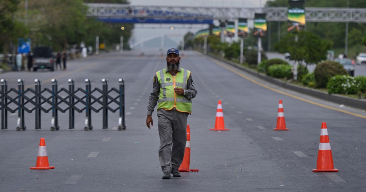 Iran resumes commercial flights from Tehran's international airport | Ap-business