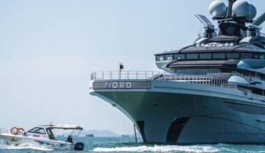 Russian Superyacht Nord Sails Through Blockaded Strait of Hormuz