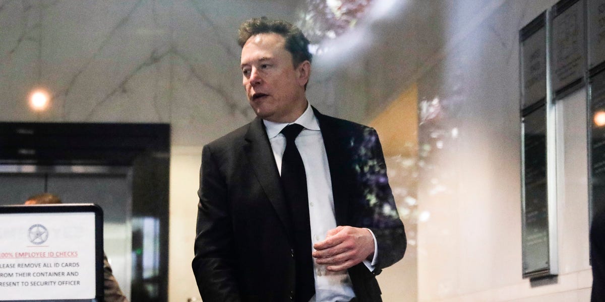 Musk Cites Meetings With Obama and Larry Page in OpenAI Trial