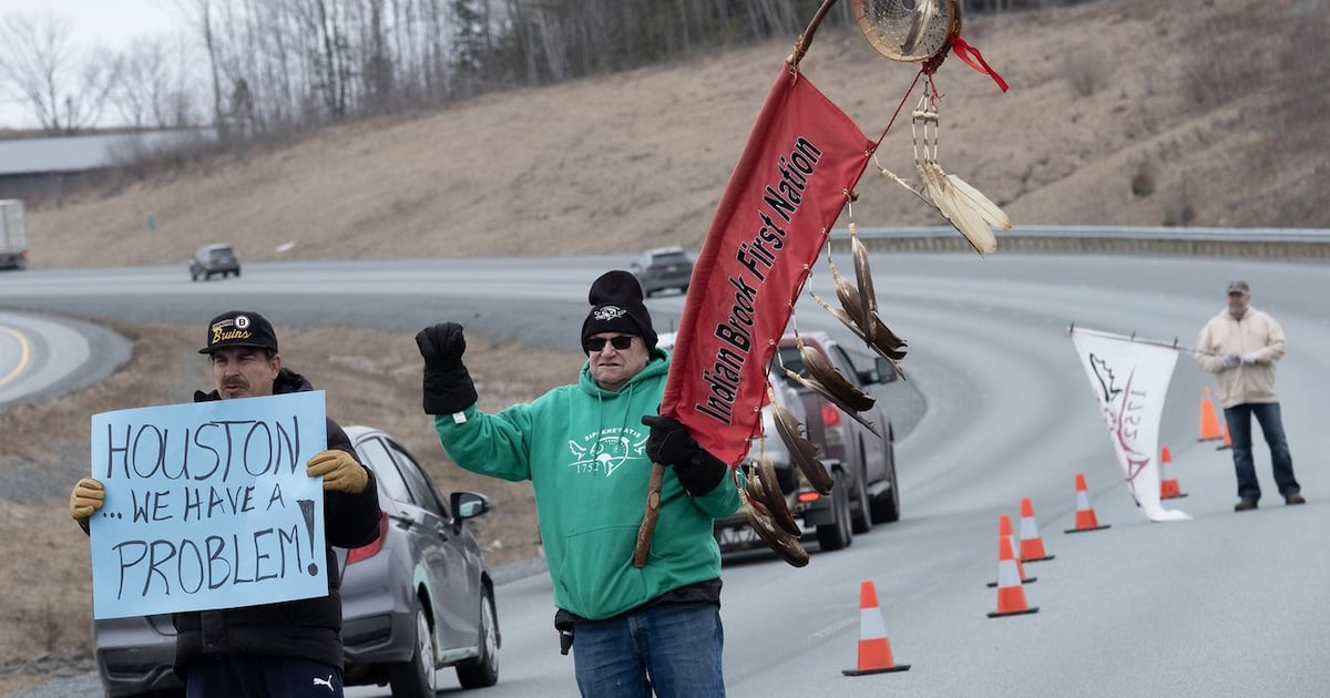 Damaged RCMP vehicles recovered after First Nation protests in N.S., police say - CTV News