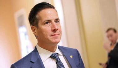 Sen. Bernie Moreno discusses developments in Iran War, agrees with president