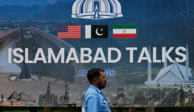 US-Iran talks set to bring together Vance and Iranian officials in Pakistan as ceasefire strains :: WRAL.com