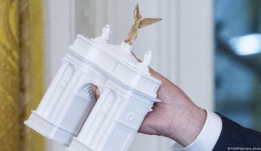 Trump says plans filed for huge triumphal arch in Washington