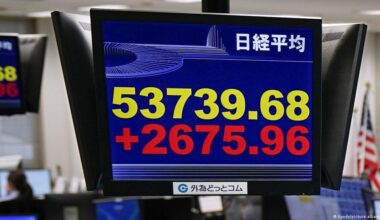 Oil prices jump, stocks fall after Trump speech