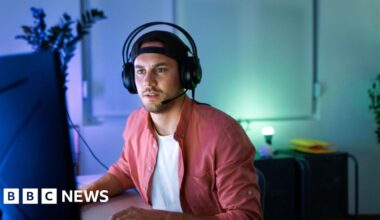 The FAA wants gamers to apply for air traffic control jobs - BBC