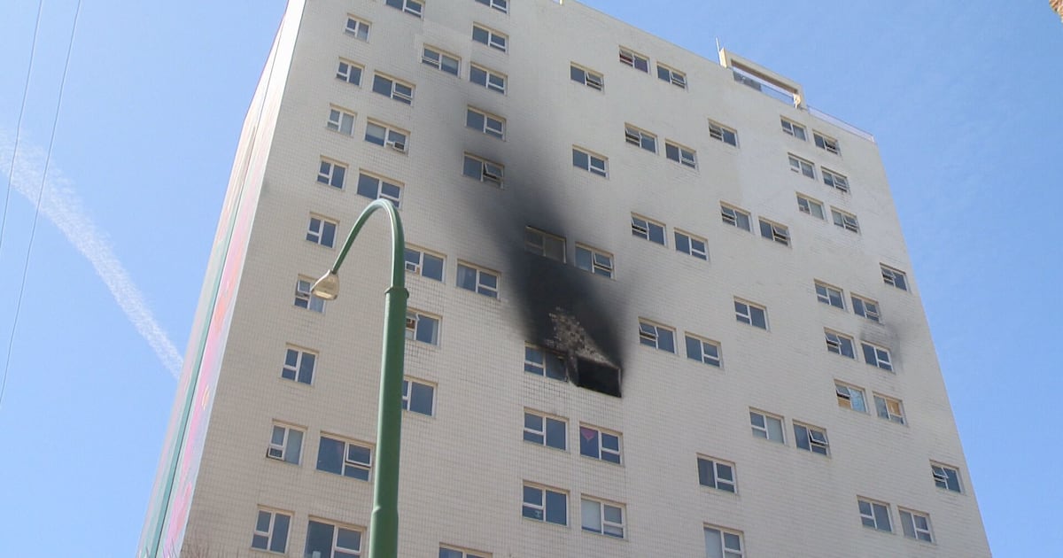Fire at Winnipeg apartment building leaves 1 person dead - CTV News