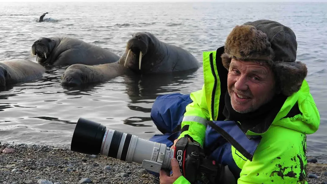 Doug Allan, David Attenborough’s cameraman, dies in Nepal aged 74