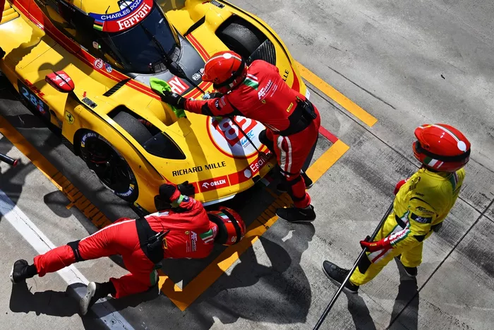 #83 AF Corse Ferrari 499P: Robert Kubica, Yifei Ye, Philip Hanson