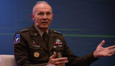 Three Generals Ousted as Pentagon Shakeup Hits War Command