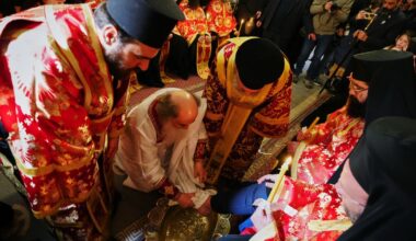 Israel lifts restrictions at holy sites in Jerusalem after fragile ceasefire announced :: WRAL.com