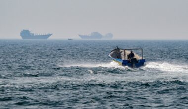 Shipping in Strait of Hormuz still at a trickle despite US-Iran ceasefire | Shipping News