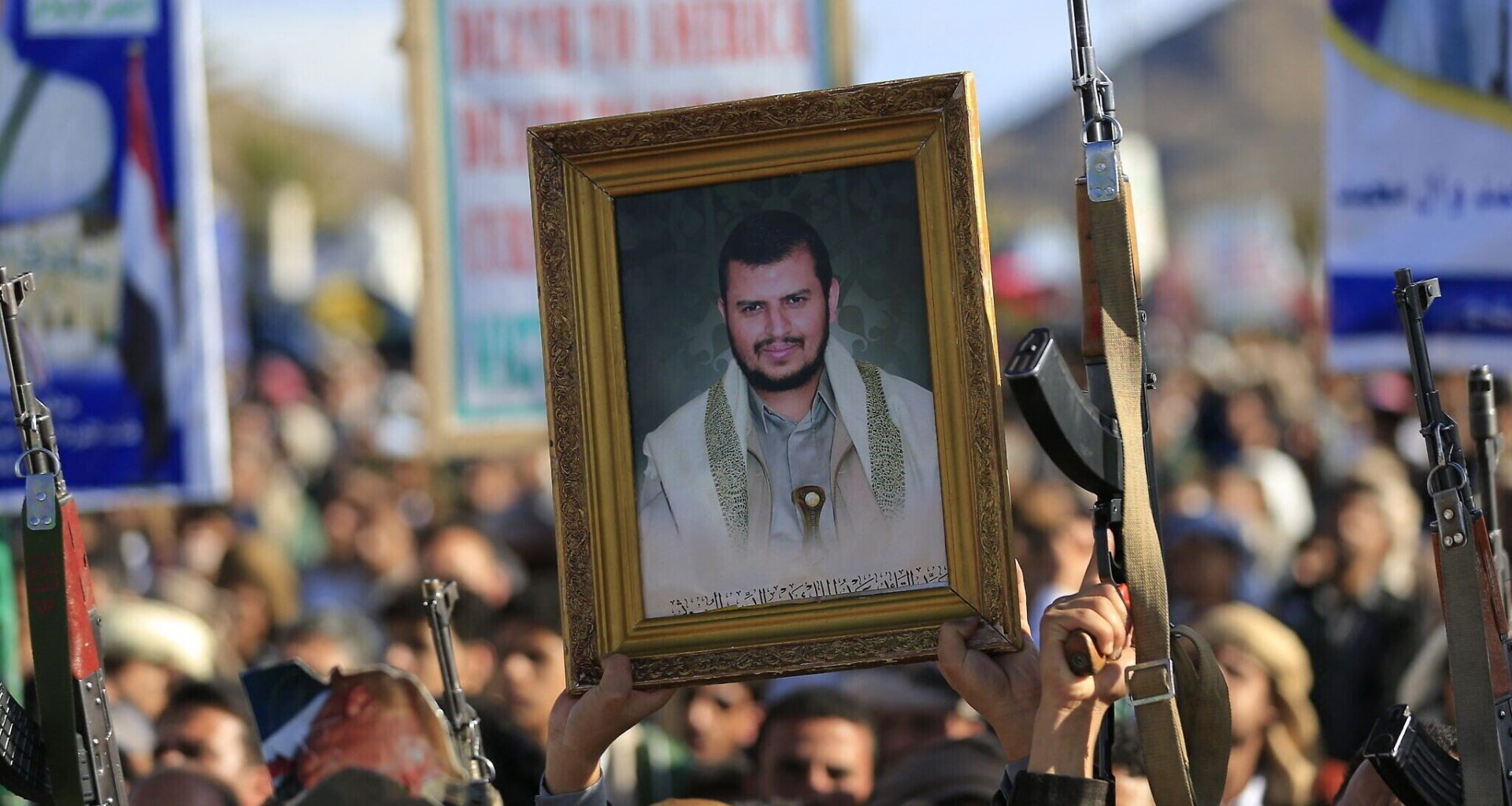 Yemen's Houthis threaten potential closure of key Red Sea strait if Gulf states join war