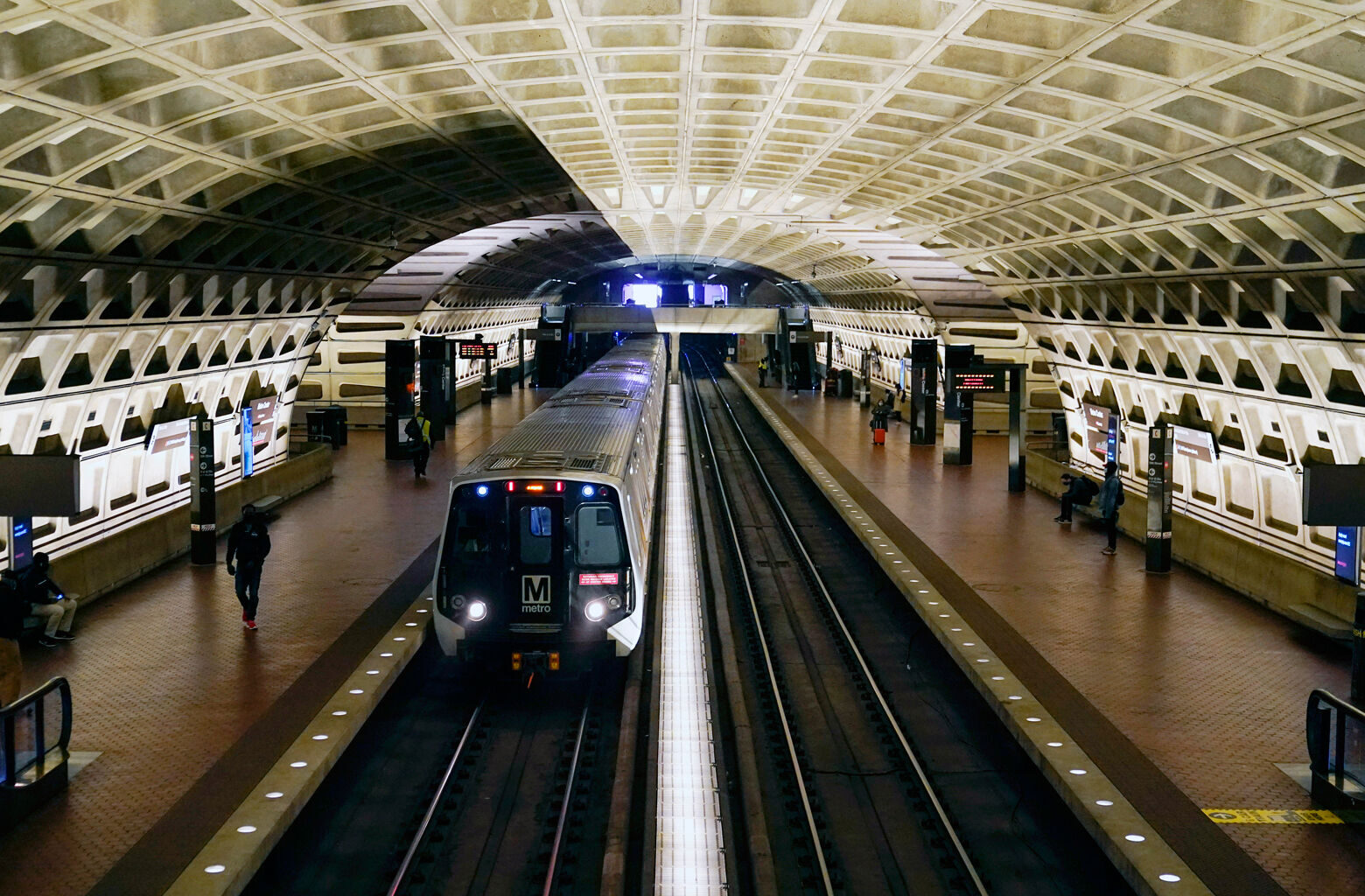 11 injured after train crash at Metro Center station